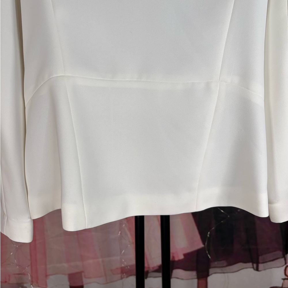 Trouve White Draped Open-Front Blazer with Zip Detail - Picture 8 of 15